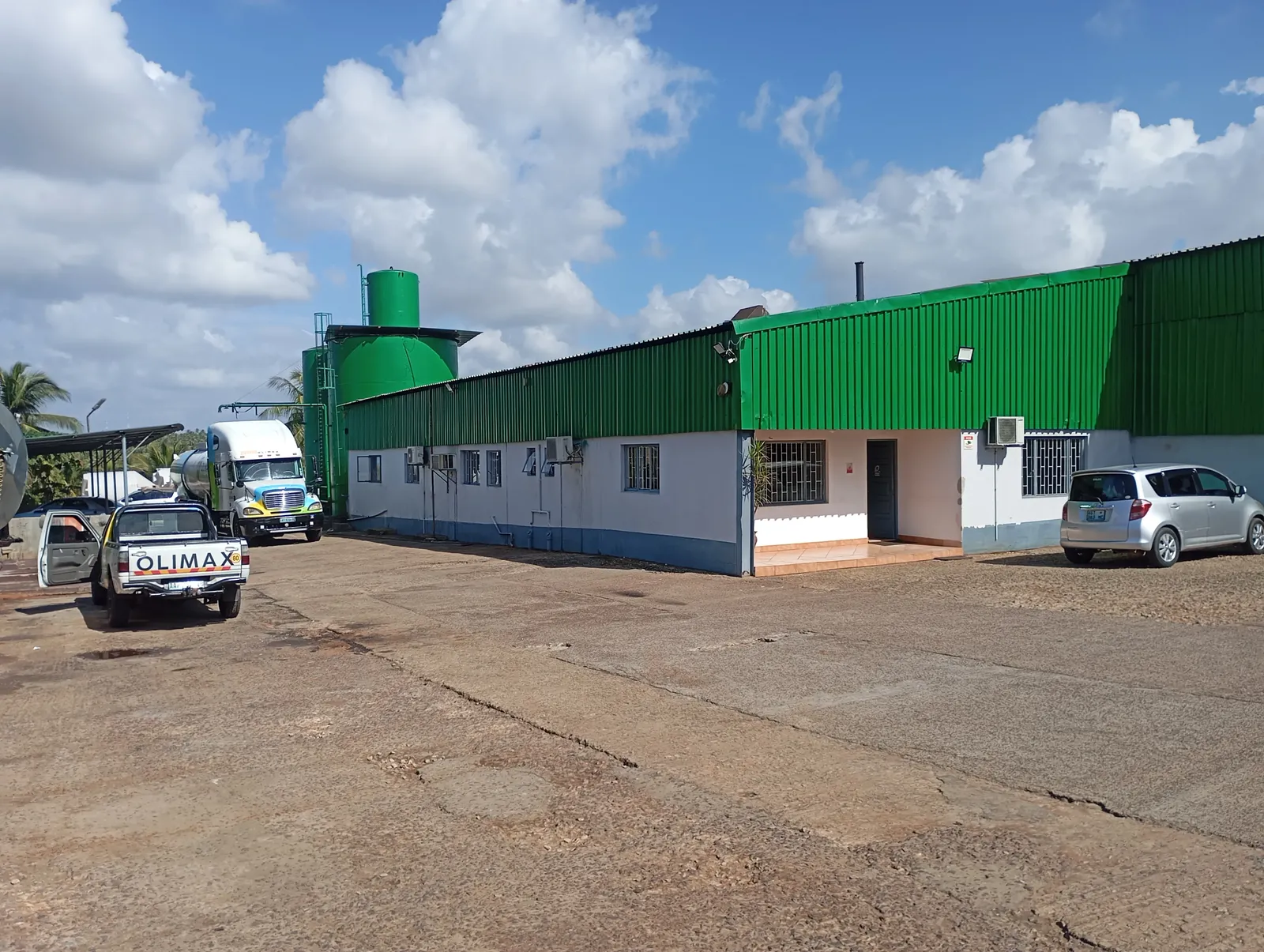 Exterior da fábrica de óleo